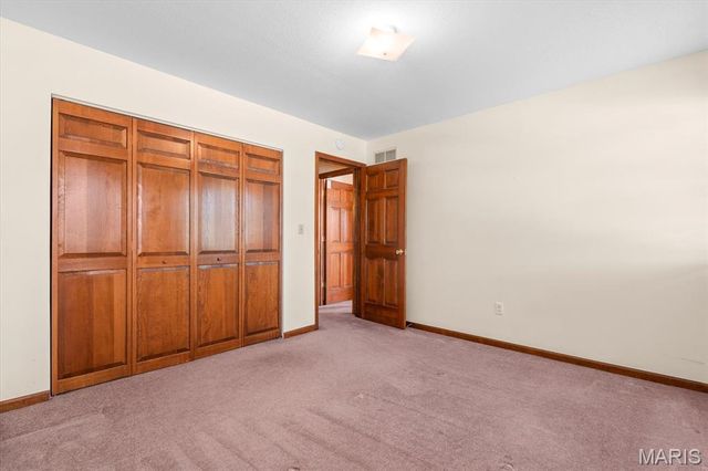 2420 Greenfield Court, Belleville, IL 62221