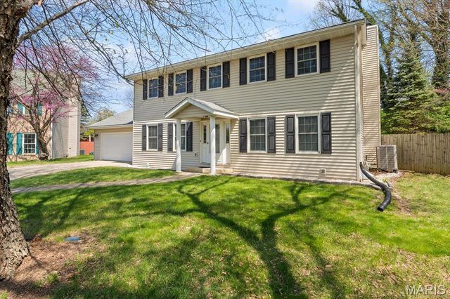 2420 Greenfield Court, Belleville, IL 62221