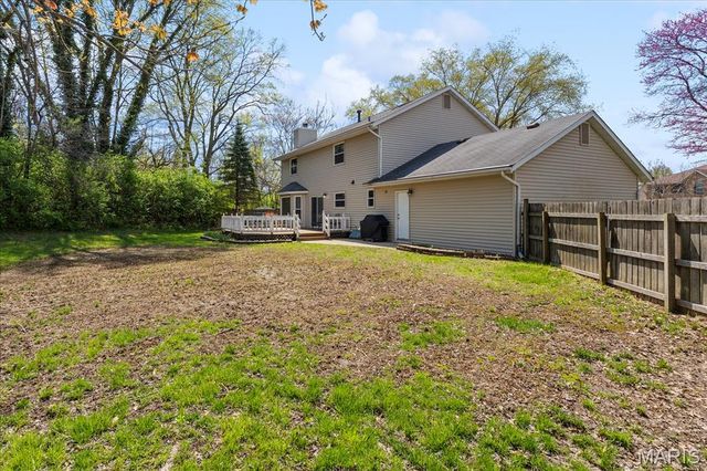 2420 Greenfield Court, Belleville, IL 62221