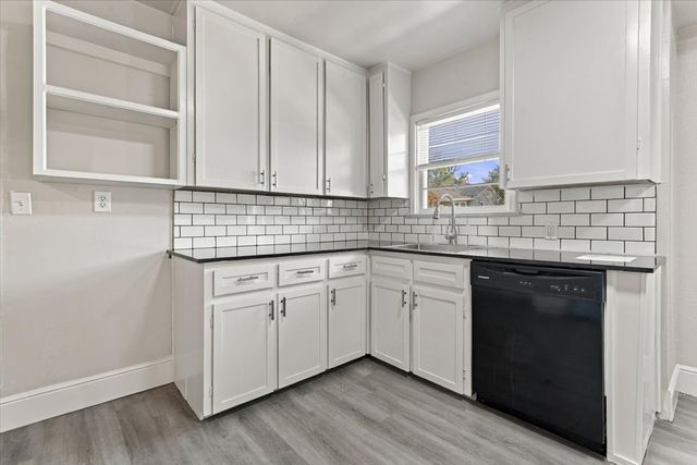 4528 E 4 Place, Tulsa, OK 74112