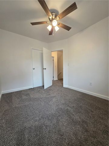 719 Allwine Ave, Jeannette, PA 15644