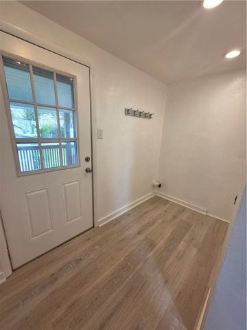 719 Allwine Ave, Jeannette, PA 15644