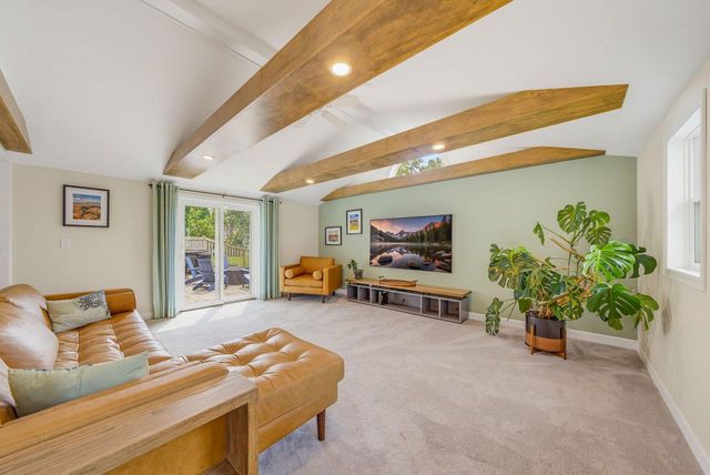 5251 N Santa Monica BOULEVARD, Whitefish Bay, WI 53217