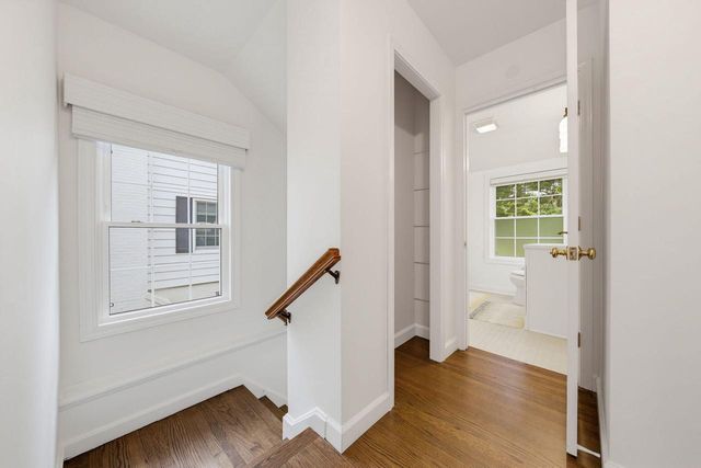 5251 N Santa Monica BOULEVARD, Whitefish Bay, WI 53217