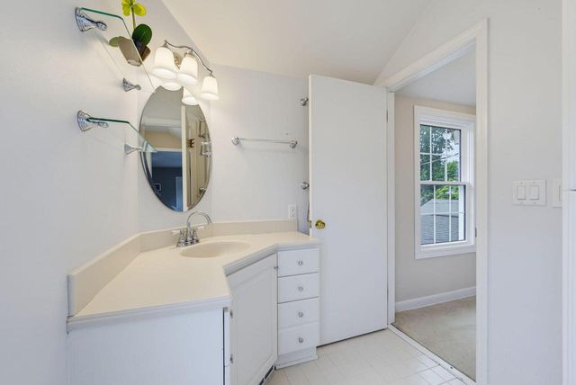 5251 N Santa Monica BOULEVARD, Whitefish Bay, WI 53217