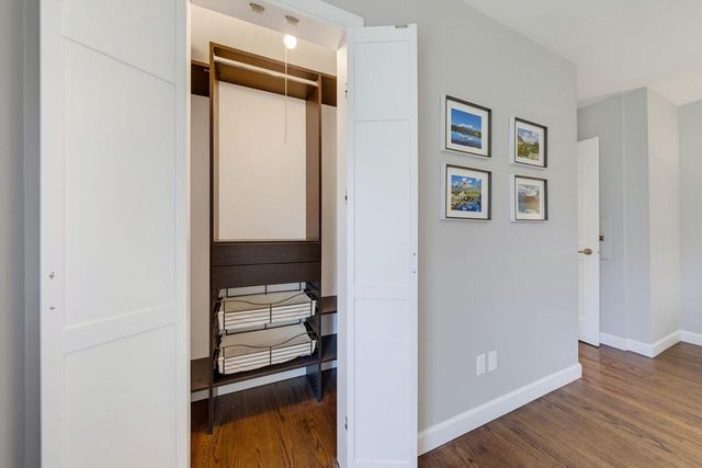 5251 N Santa Monica BOULEVARD, Whitefish Bay, WI 53217