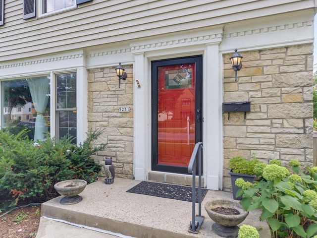 5251 N Santa Monica BOULEVARD, Whitefish Bay, WI 53217