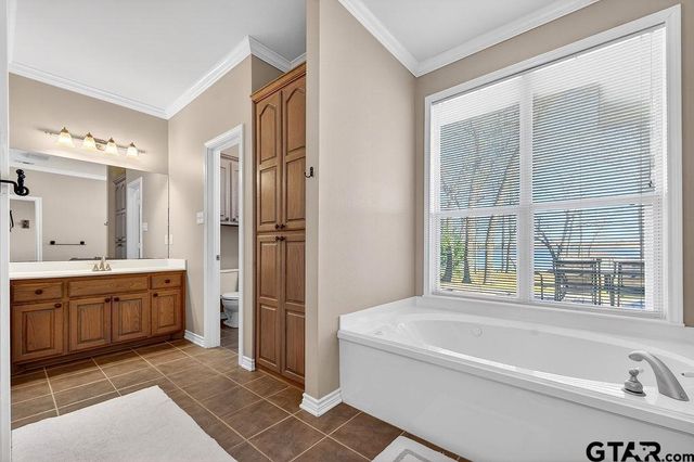 7811 Double Oaks Road, Athens, TX 75752