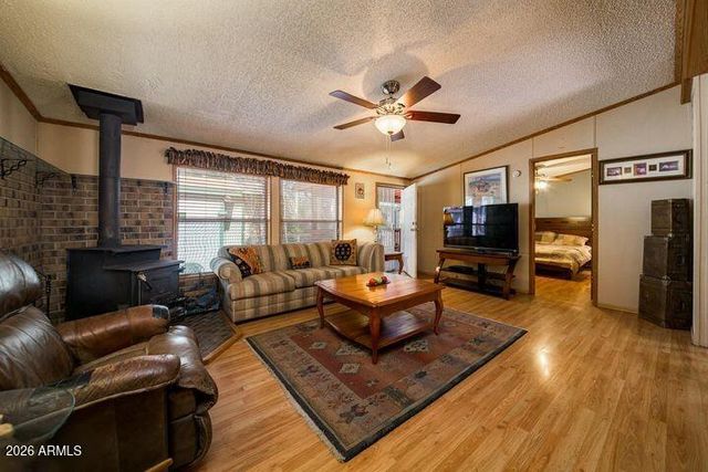 180 E OAK Drive, Munds Park, AZ 86017