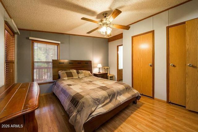 180 E OAK Drive, Munds Park, AZ 86017