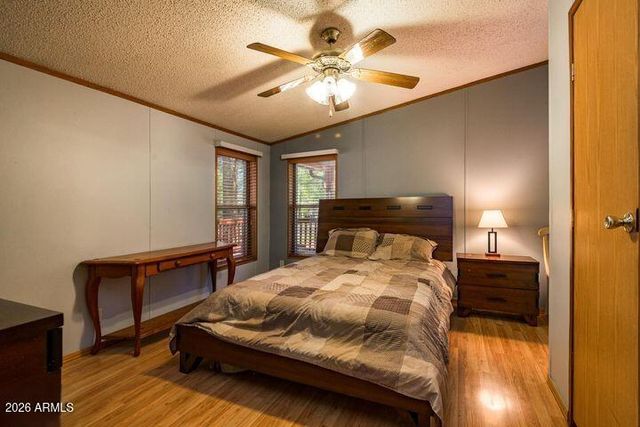 180 E OAK Drive, Munds Park, AZ 86017