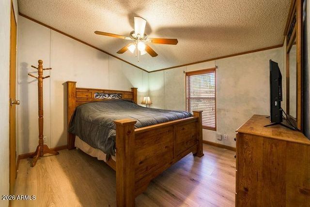 180 E OAK Drive, Munds Park, AZ 86017