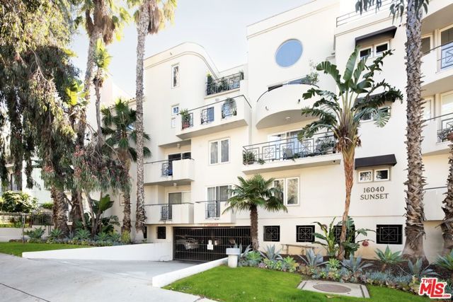 16040 W Sunset Boulevard 308, Pacific Palisades (los Angeles), CA 90272