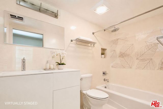 16040 W Sunset Boulevard 308, Pacific Palisades (los Angeles), CA 90272
