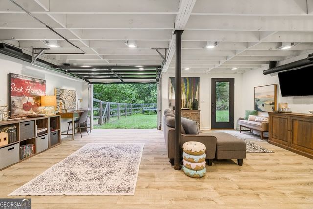 118 Glenell Drive, Woodstock, GA 30189