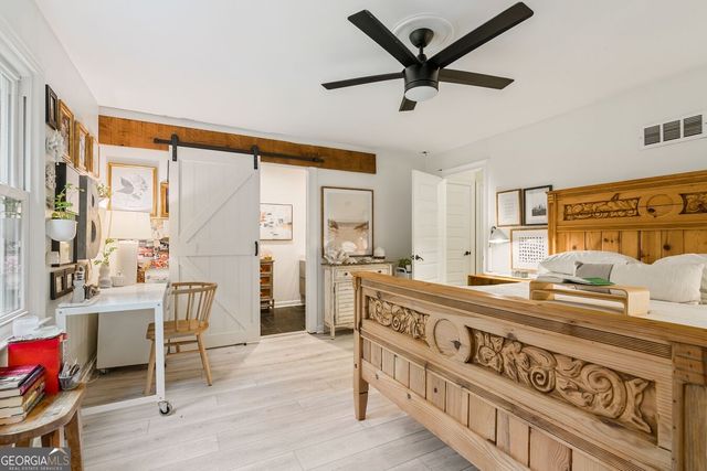 118 Glenell Drive, Woodstock, GA 30189