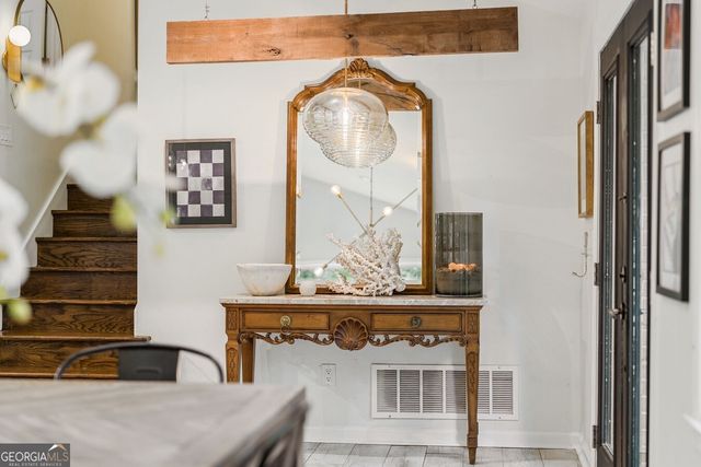 118 Glenell Drive, Woodstock, GA 30189