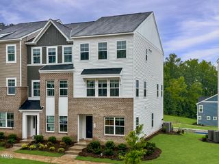 340 Chesapeake Commons Street 139, Garner, NC 27529
