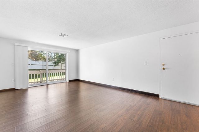 15 Bower Rd B2, Quincy, MA 02169
