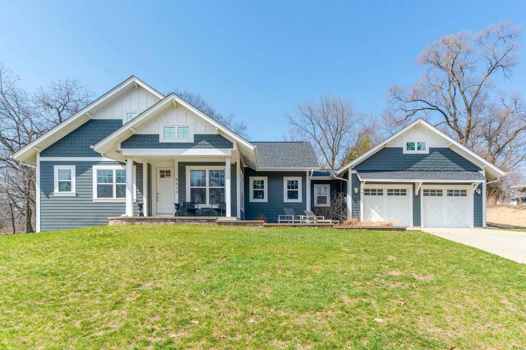 8610 Lakeshore DRIVE, Pleasant Prairie, WI 53158