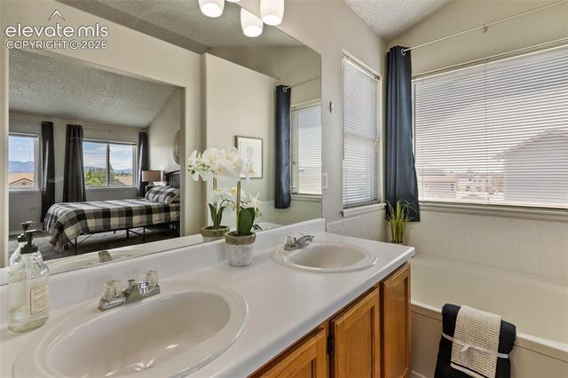 6765 Bear Tooth Drive, Colorado Springs, CO 80923