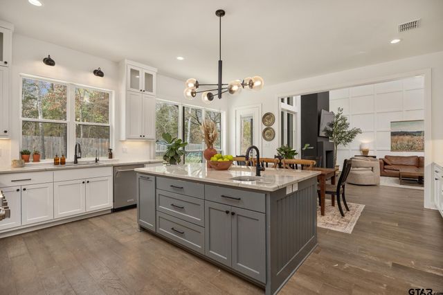 9261 Caddo Ridge Cove, Tyler, TX 75703