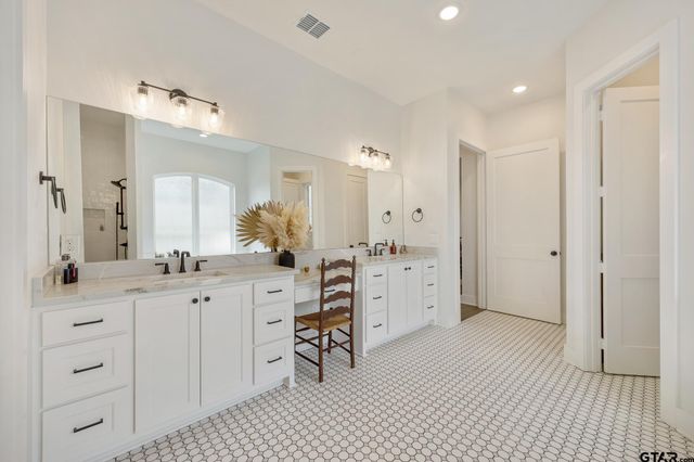 9261 Caddo Ridge Cove, Tyler, TX 75703