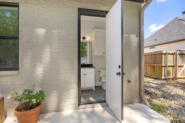 9261 Caddo Ridge Cove, Tyler, TX 75703