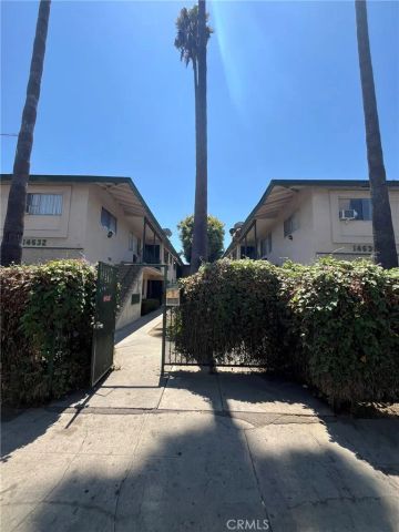 14638 Erwin Street 2, Van Nuys, CA 91411