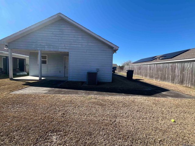 9343 Tearose Ln, Baton Rouge, LA 70810