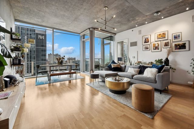 600 N FAIRBANKS Court 2902, Chicago, IL 60611