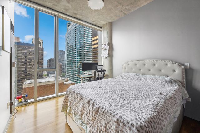 600 N FAIRBANKS Court 2902, Chicago, IL 60611