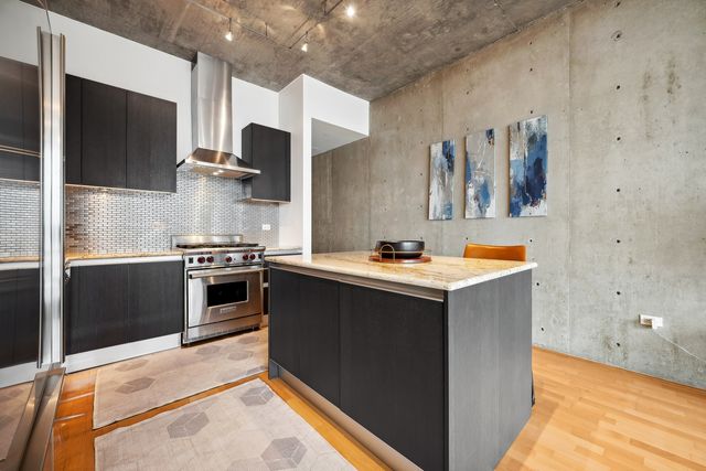 600 N FAIRBANKS Court 2902, Chicago, IL 60611