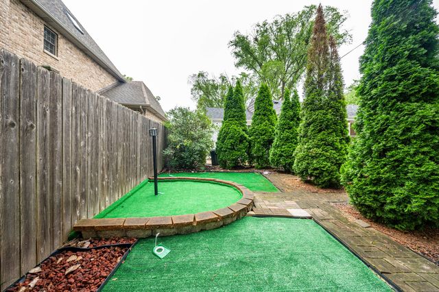 412 N Ridgeland Avenue, Elmhurst, IL 60126