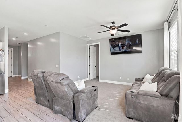 6001 Cardano Avenue, Bakersfield, CA 93313