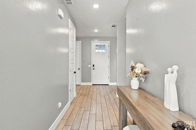 6001 Cardano Avenue, Bakersfield, CA 93313