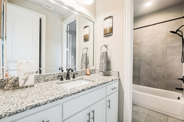 6641 Caliche Circle, Midlothian, TX 76065