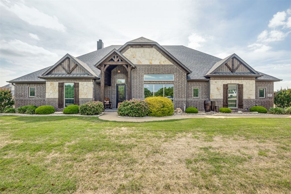 6641 Caliche Circle, Midlothian, TX 76065