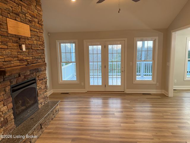 444 Wire Ln, Bardstown, KY 40004