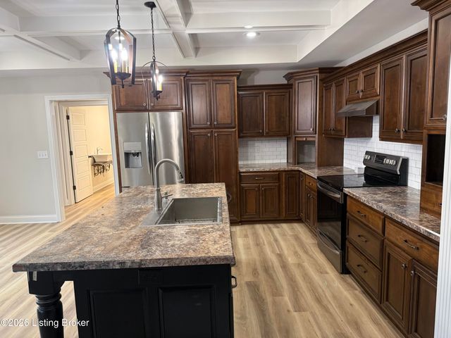 444 Wire Ln, Bardstown, KY 40004