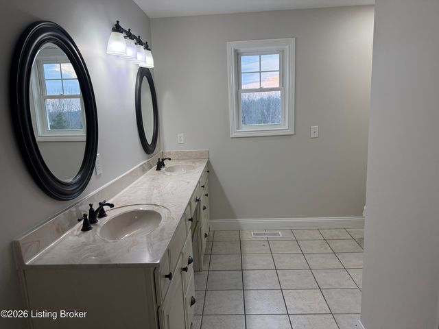 444 Wire Ln, Bardstown, KY 40004