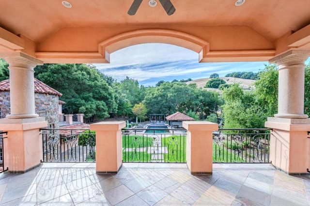 5371 Stonehurst Drive, Martinez, CA 94553