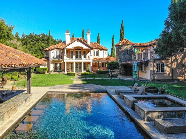 5371 Stonehurst Drive, Martinez, CA 94553