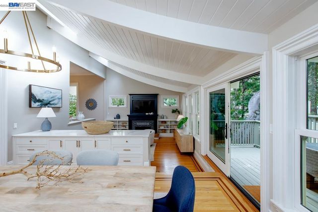 1003 Morton St, Alameda, CA 94501