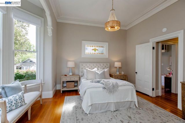 1003 Morton St, Alameda, CA 94501