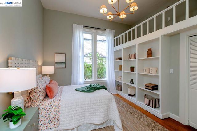 1003 Morton St, Alameda, CA 94501