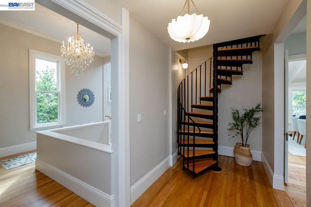 1003 Morton St, Alameda, CA 94501