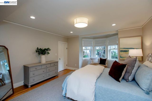 1003 Morton St, Alameda, CA 94501