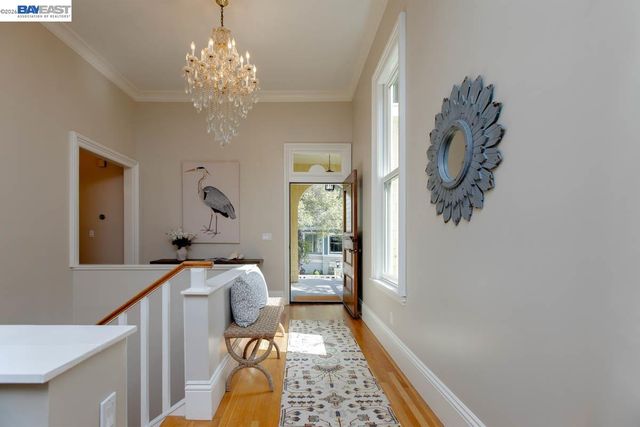 1003 Morton St, Alameda, CA 94501