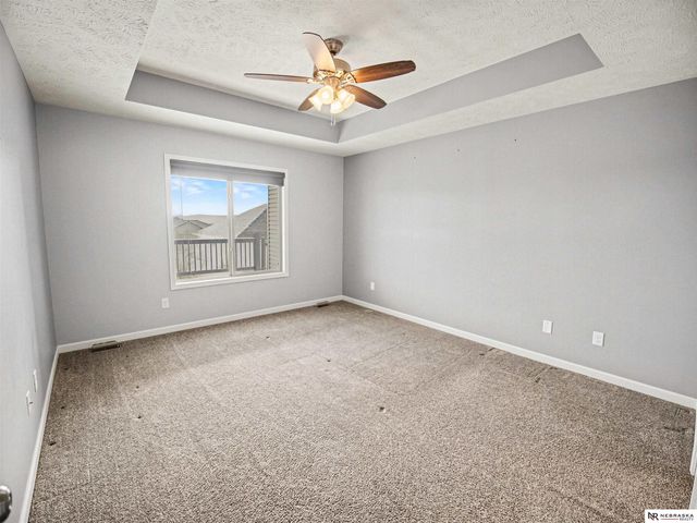 1224 N 100th Street, Lincoln, NE 68527